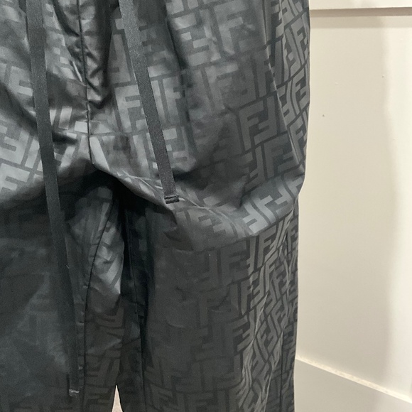 Fendi jogger pants - Picture 2 of 5